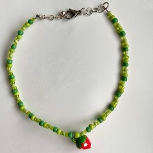 Cute green strawberry necklace 🍓🍓!!